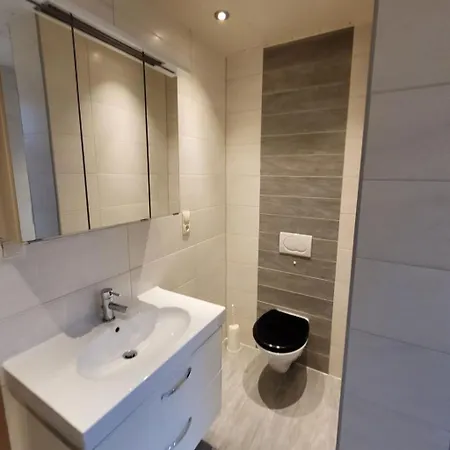 Casa vacanze Mit Privat Hottub Und Klima- By Interhome *